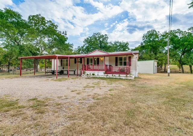 Photo 2 of Manufactured home for sale at 6013 Idaho Trl, Granbury, TX 76048 | MLS# 21379431 | Listing updated on 2026-09-12