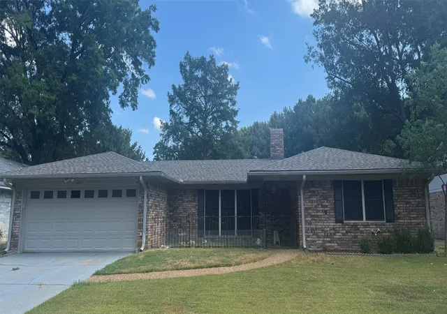 Photo 1 of Single family home for sale at 2529 Lakeway Dr, Shreveport, LA 71109 | MLS# 21379472 | Listing updated on 2026-09-14