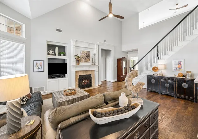 Photo 3 of Single family home for sale at 3205 Merita Dr, Richardson, TX 75082 | MLS# 21364332 | Listing updated on 2026-09-28