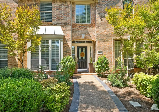 Photo 2 of Single family home for sale at 3205 Merita Dr, Richardson, TX 75082 | MLS# 21364332 | Listing updated on 2026-09-13