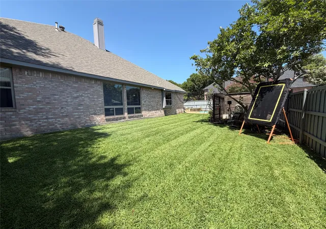 Photo 4 of Single family home for sale at 2990 Hillingdon Dr, Richardson, TX 75082 | MLS# 21379342 | Listing updated on 2026-09-11