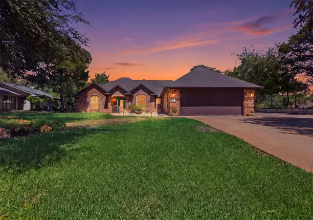 Photo 3 of Single family home for sale at 5004 Mohawk Ct, Granbury, TX 76049 | MLS# 21379530 | Listing updated on 2026-09-12