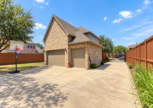Photo 2 of Single family home for sale at 730 Rosewood Dr, Murphy, TX 75094 | MLS# 21378188 | Listing updated on 2026-09-12
