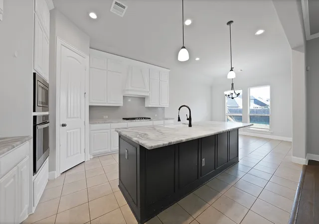 Photo 4 of Sale Pending at 2611 Ashmont Way, Venus, TX 76084 | MLS# 21370227 | Listing updated on 2026-09-27