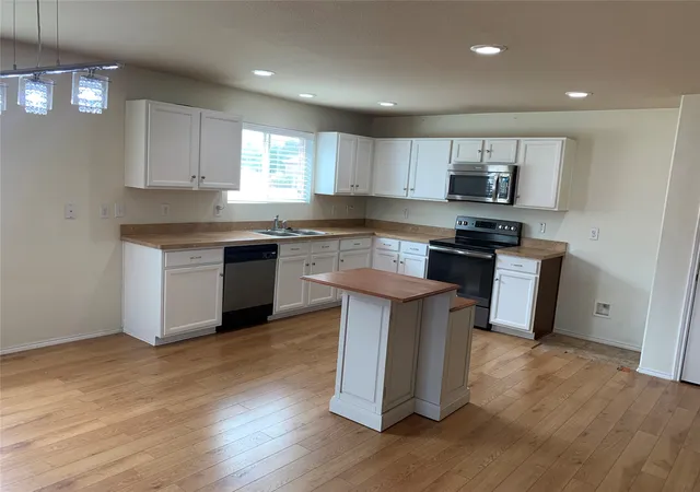 Photo 3 of Single family home for sale at 3208 Sadie Trl, Fort Worth, TX 76137 | MLS# 21379550 | Listing updated on 2026-09-08