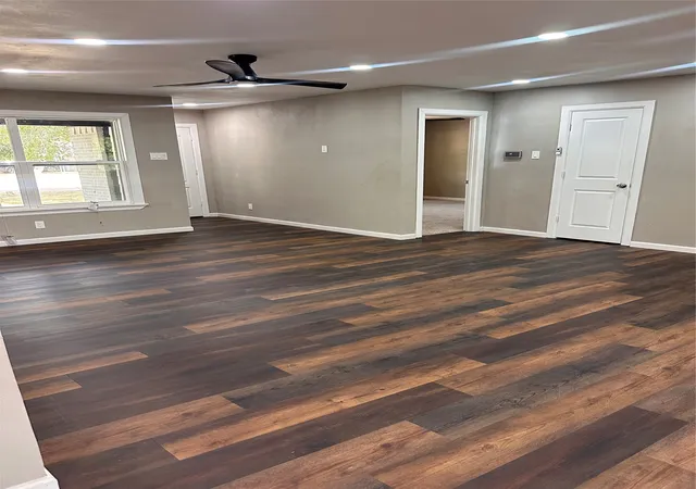 Photo 3 of Single family home for sale at 819 W State St, Terrell, TX 75160 | MLS# 21379582 | Listing updated on 2026-09-26