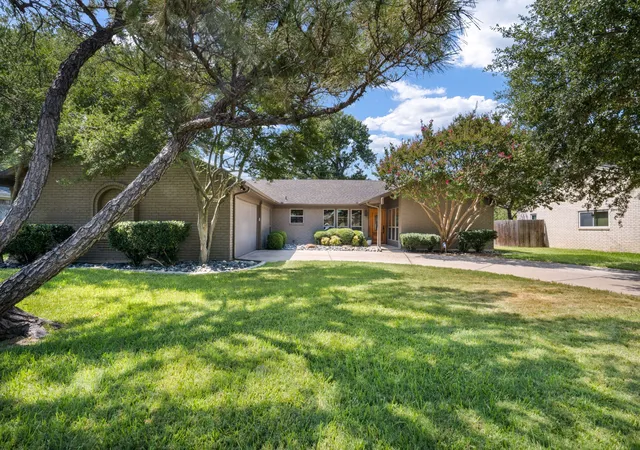 Photo 1 of Sale Pending at 5112 Cordova Ave, Fort Worth, TX 76132 | MLS# 21379559 | Listing updated on 2026-09-21