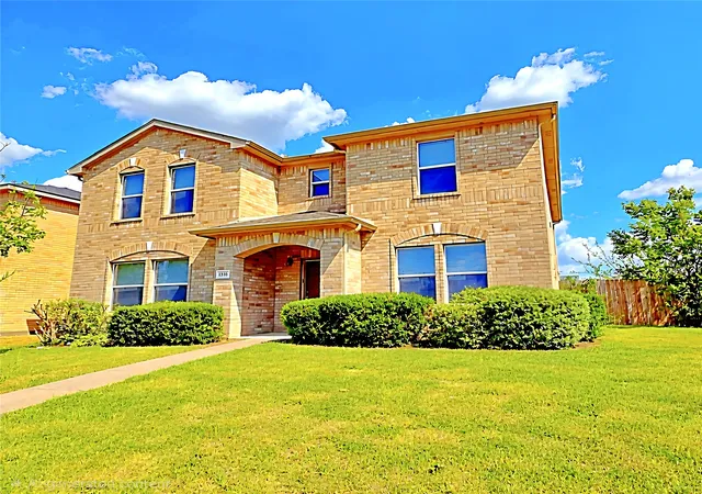 Photo 1 of Single family home for sale at 1336 Falcon Trl, Cedar Hill, TX 75104 | MLS# 21377389 | Listing updated on 2026-10-04