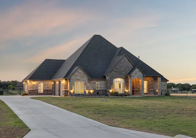 Photo 1 of Single family home for sale at 1809 Laguna S, Pelican Bay, TX 76020 | MLS# 21379558 | Listing updated on 2026-09-13