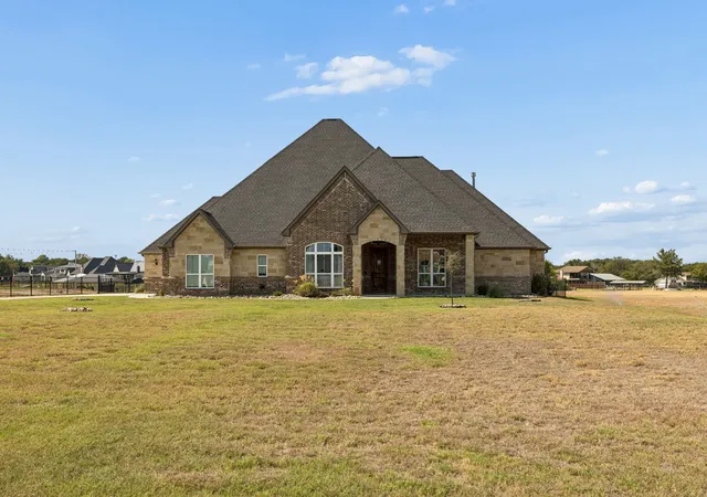 Photo 3 of Single family home for sale at 1809 Laguna S, Pelican Bay, TX 76020 | MLS# 21379558 | Listing updated on 2026-09-13