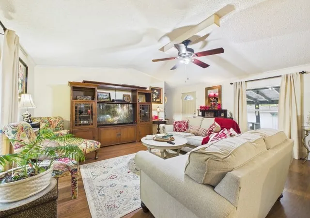 Photo 3 of Manufactured home for sale at 119 Blackfoot Dr, Mabank, TX 75156 | MLS# 21377235 | Listing updated on 2026-09-12