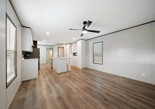 Photo 4 of Manufactured home for sale at 238 Vaughn, Gun Barrel City, TX 75156 | MLS# 21379648 | Listing updated on 2026-10-05