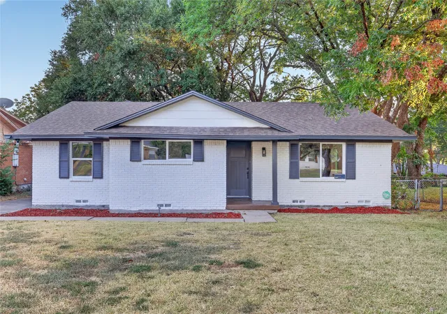 Photo 1 of Single family home for sale at 1240 Tosch Ln, Mesquite, TX 75149 | MLS# 21379666 | Listing updated on 2026-09-13
