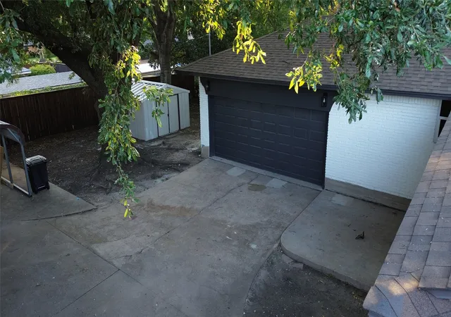 Photo 4 of Single family home for sale at 1240 Tosch Ln, Mesquite, TX 75149 | MLS# 21379666 | Listing updated on 2026-09-13