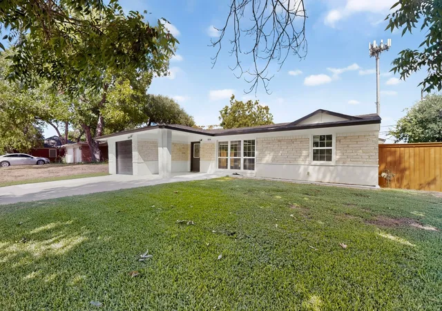 Photo 4 of Single family home for sale at 1514 Westwood Dr, Irving, TX 75060 | MLS# 21379597 | Listing updated on 2026-09-10