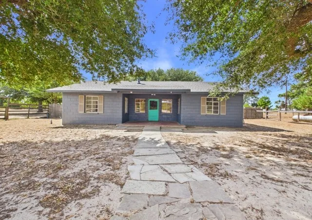 Photo 1 of Single family home for sale at 14889 N State Hwy 19, Palestine, TX 75803 | MLS# 21377167 | Listing updated on 2026-09-12