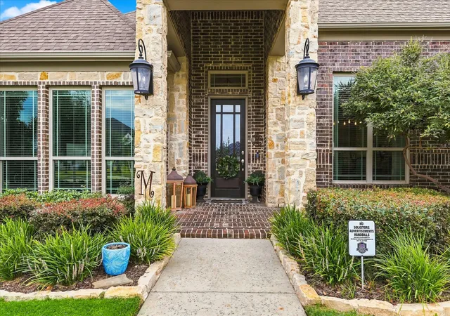 Photo 2 of Single family home for sale at 533 Eastmeadow Ln, Northlake, TX 76226 | MLS# 21377177 | Listing updated on 2026-09-27