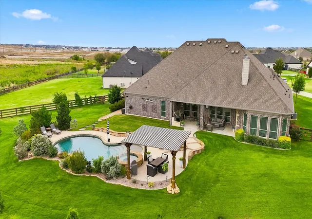Photo 3 of Single family home for sale at 533 Eastmeadow Ln, Northlake, TX 76226 | MLS# 21377177 | Listing updated on 2026-09-27