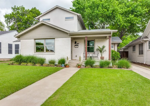 Photo 1 of Single family home for sale at 3720 Washburn Ave, Fort Worth, TX 76107 | MLS# 21378539 | Listing updated on 2026-09-15