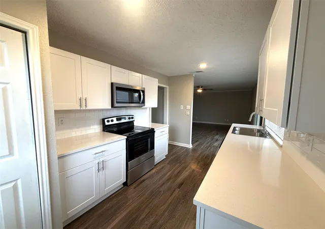 Photo 2 of Single family home for sale at 9117 Fairmont Cir, Rowlett, TX 75088 | MLS# 21377516 | Listing updated on 2026-09-08