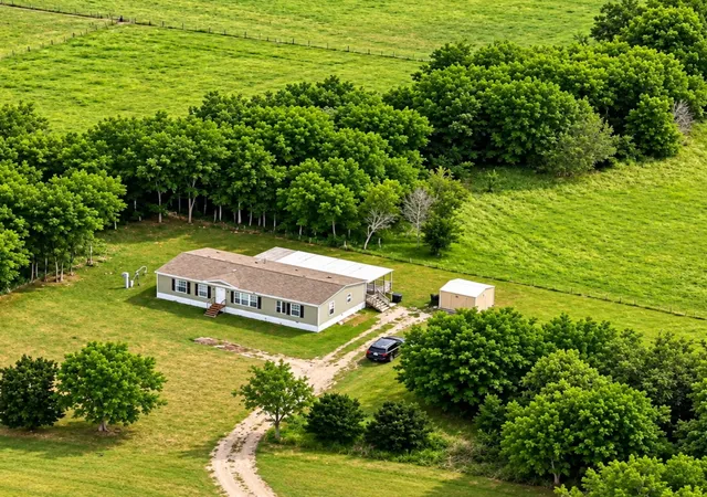 Photo 1 of Sale Pending at 1476 Private Rd 2268, Quinlan, TX 75474 | MLS# 21379766 | Listing updated on 2026-09-21