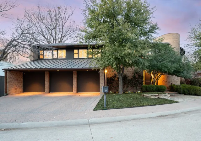 Photo 3 of Single family home for sale at 12 Royal Way, Dallas, TX 75229 | MLS# 21375823 | Listing updated on 2026-09-13