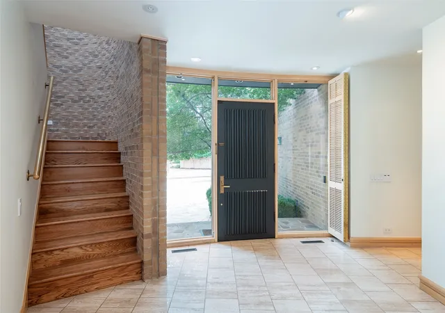 Photo 4 of Single family home for sale at 12 Royal Way, Dallas, TX 75229 | MLS# 21375823 | Listing updated on 2026-09-13