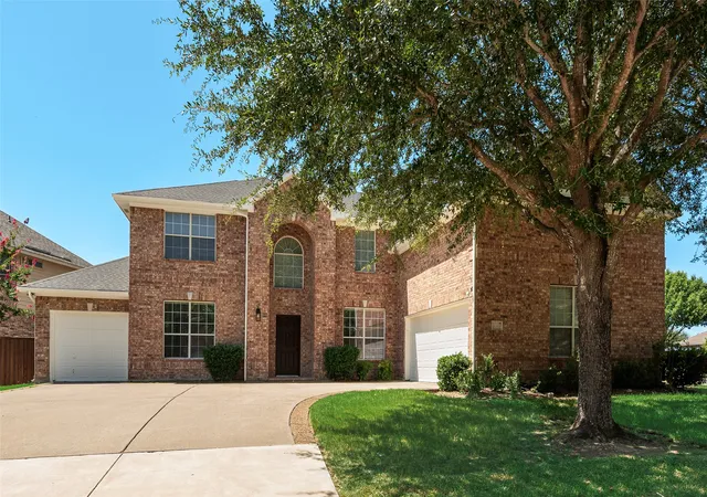 Photo 2 of Single family home for sale at 5000 Harrier Dr, Mesquite, TX 75181 | MLS# 21366411 | Listing updated on 2026-09-08