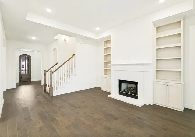 Photo 3 of Sale Pending at 276 Observation Dr, Aledo, TX 76008 | MLS# 21379506 | Listing updated on 2026-09-14