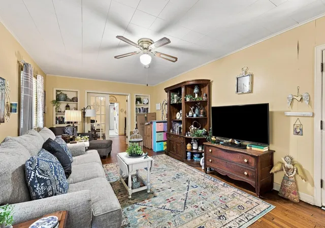 Photo 4 of Single family home for sale at 1231 W Sears St, Denison, TX 75020 | MLS# 21378475 | Listing updated on 2026-09-12