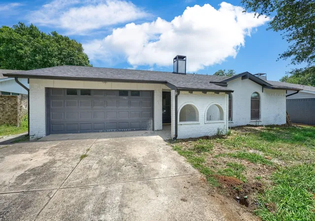 Photo 2 of Single family home for sale at 1002 Ml Run Dr, Allen, TX 75002 | MLS# 21379893 | Listing updated on 2026-09-12