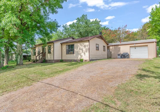 Photo 3 of Single family home for sale at 13379 County Rd 3140, Tyler, TX 75706 | MLS# 21379889 | Listing updated on 2026-09-13
