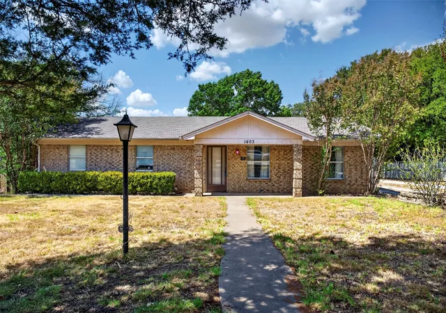 Photo 1 of Single family home for sale at 1403 N Melba Doyle Park Rd, Decatur, TX 76234 | MLS# 21379065 | Listing updated on 2026-09-13