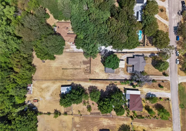 Photo 4 of Single family home for sale at 1403 N Melba Doyle Park Rd, Decatur, TX 76234 | MLS# 21379065 | Listing updated on 2026-09-13