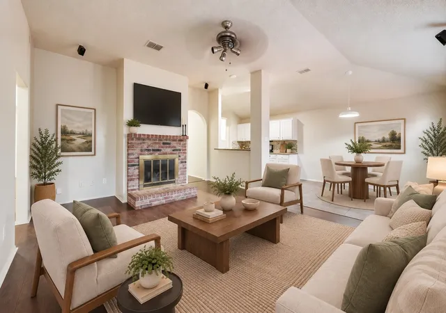 Photo 4 of Single family home for sale at 810 Engleside Dr, Arlington, TX 76018 | MLS# 21379908 | Listing updated on 2026-09-14