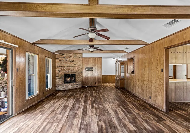 Photo 4 of Single family home for sale at 7125 S Highway 171, Grandview, TX 76050 | MLS# 21377503 | Listing updated on 2026-09-15