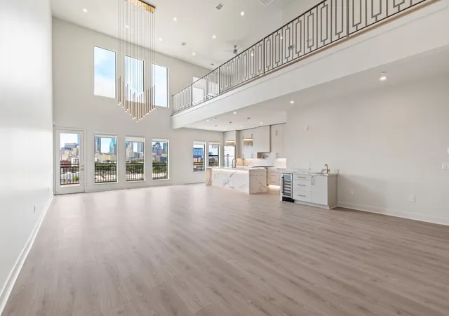 Photo 2 of Condo for sale at 1900 S Ervay St #606, Dallas, TX 75215 | MLS# 21379832 | Listing updated on 2026-09-11