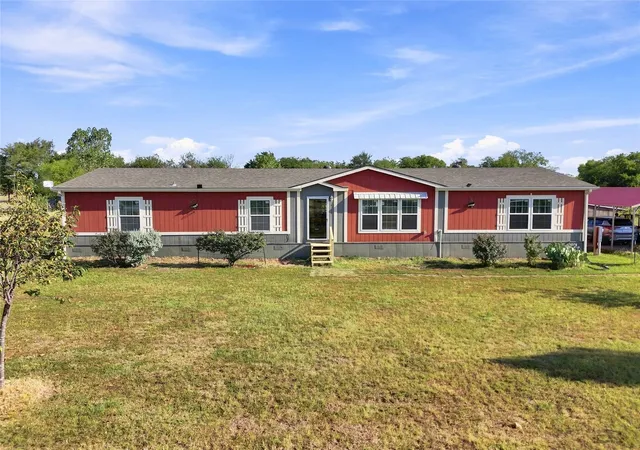 Photo 2 of Manufactured home for sale at 8379 Alice Cir, Quinlan, TX 75474 | MLS# 21378741 | Listing updated on 2026-09-14