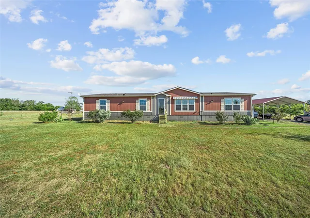 Photo 3 of Manufactured home for sale at 8379 Alice Cir, Quinlan, TX 75474 | MLS# 21378741 | Listing updated on 2026-09-14