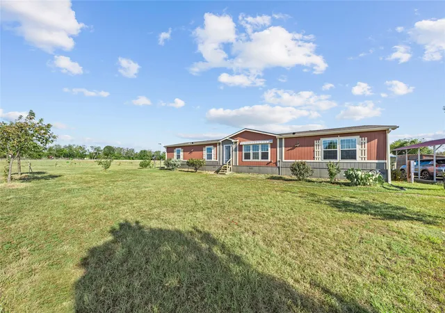 Photo 3 of Manufactured home for sale at 8379 Alice Cir, Quinlan, TX 75474 | MLS# 21378741 | Listing updated on 2026-09-14
