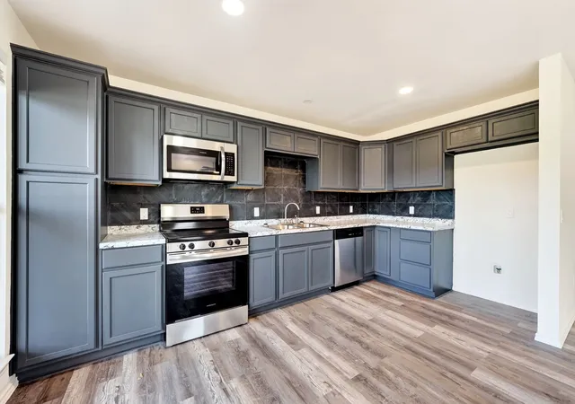 Photo 4 of Single family home for sale at 9466 Lakeland Loop, Quinlan, TX 75474 | MLS# 21379941 | Listing updated on 2026-09-07