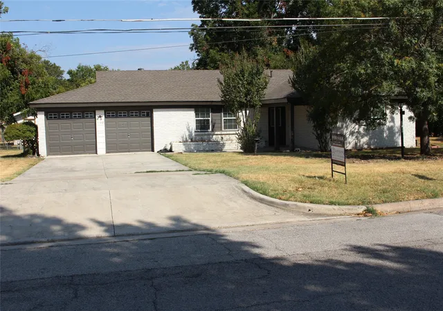 Photo 1 of Single family home for sale at 1103 Bryant St, Benbrook, TX 76126 | MLS# 21379951 | Listing updated on 2026-09-10