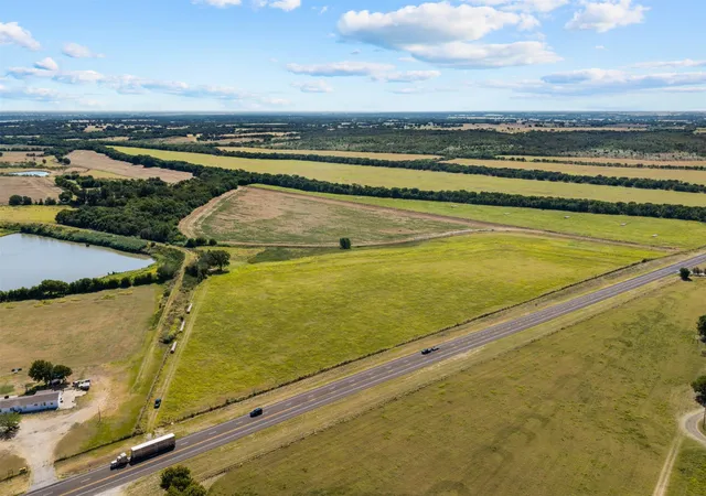 Photo 1 of Land for sale at 4562 Highway 77, Chilton, TX 76632 | MLS# 21368556 | Listing updated on 2026-09-12