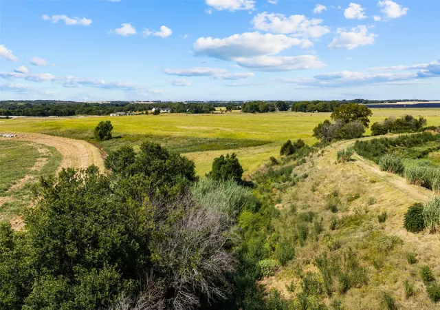 Photo 4 of Land for sale at 4562 Highway 77, Chilton, TX 76632 | MLS# 21368556 | Listing updated on 2026-09-12