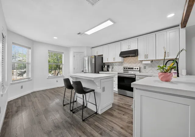 Photo 4 of Single family home for sale at 9228 Jason Dr, Fort Worth, TX 76108 | MLS# 21379992 | Listing updated on 2026-09-12