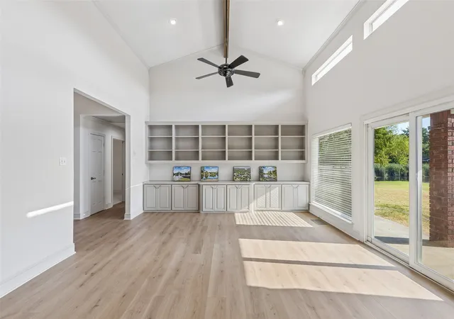 Photo 3 of Single family home for sale at 1155 Point Vista Rd, Hickory Creek, TX 75065 | MLS# 21333248 | Listing updated on 2026-10-01