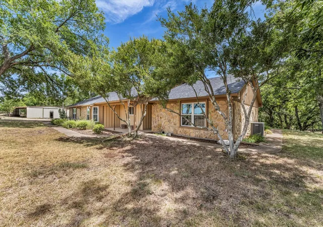 Photo 3 of Sale Pending at 190 County Rd 3198, Valley Mills, TX 76689 | MLS# 21379235 | Listing updated on 2026-09-27