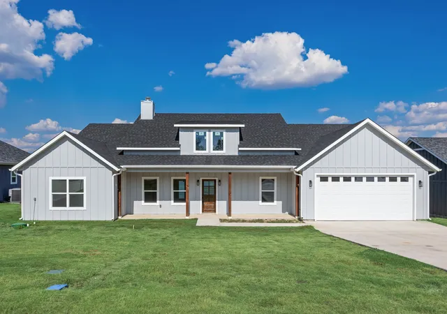 Photo 1 of Single family home for sale at 257 Caro Dr, West Tawakoni, TX 75474 | MLS# 21331033 | Listing updated on 2026-09-20