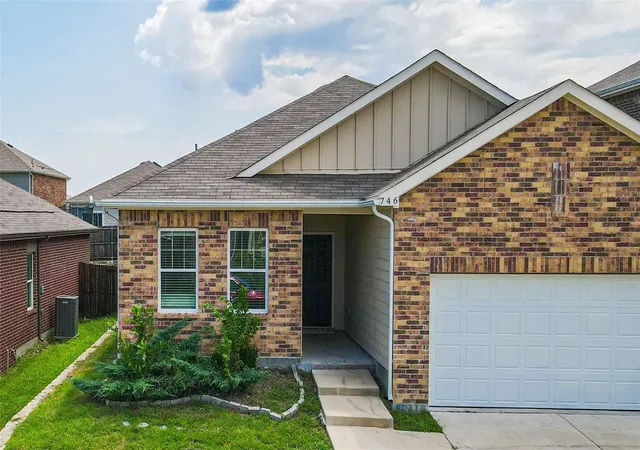 Photo 2 of Single family home for sale at 746 Wilshire Dr, Lavon, TX 75166 | MLS# 21380048 | Listing updated on 2026-09-14