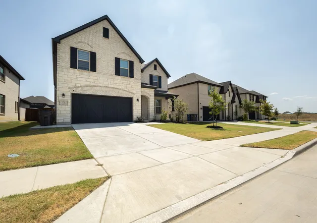 Photo 2 of Single family home for sale at 1721 Canals Dr, Little Elm, TX 75068 | MLS# 21379798 | Listing updated on 2026-09-13
